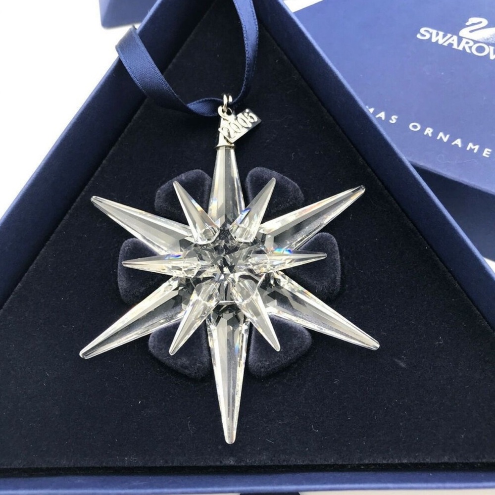 2005 SWAROVSKI Annual Christmas Ornament Snowflake